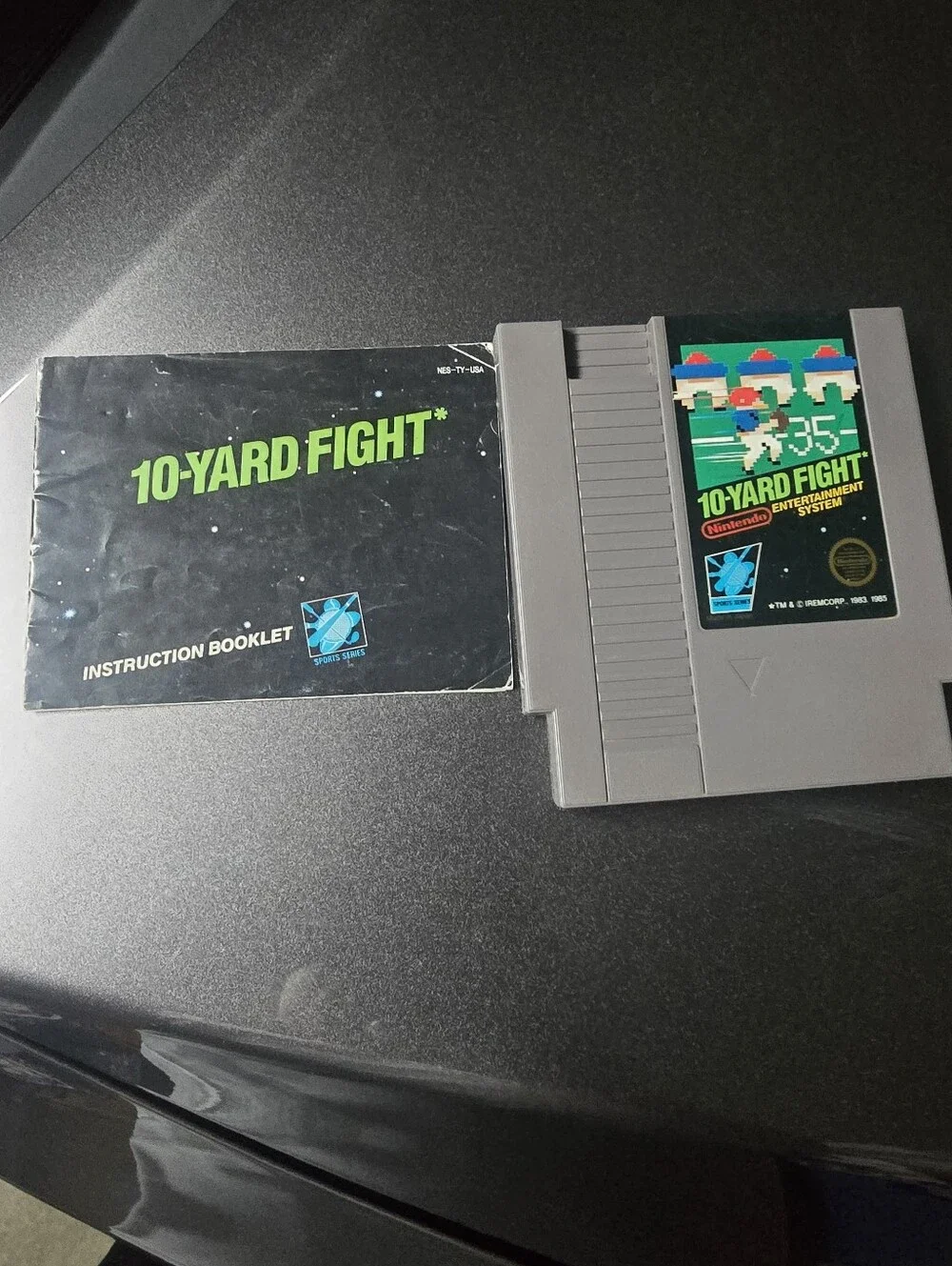 Nintendo 10-Yard Fight NES Cartridge - Gray